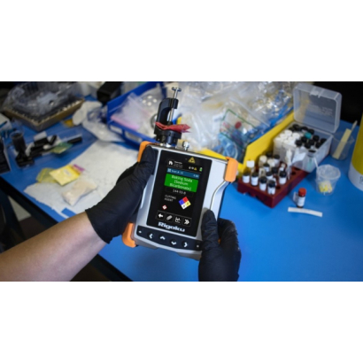 ResQ CQL 手持式拉曼光譜儀.JPG